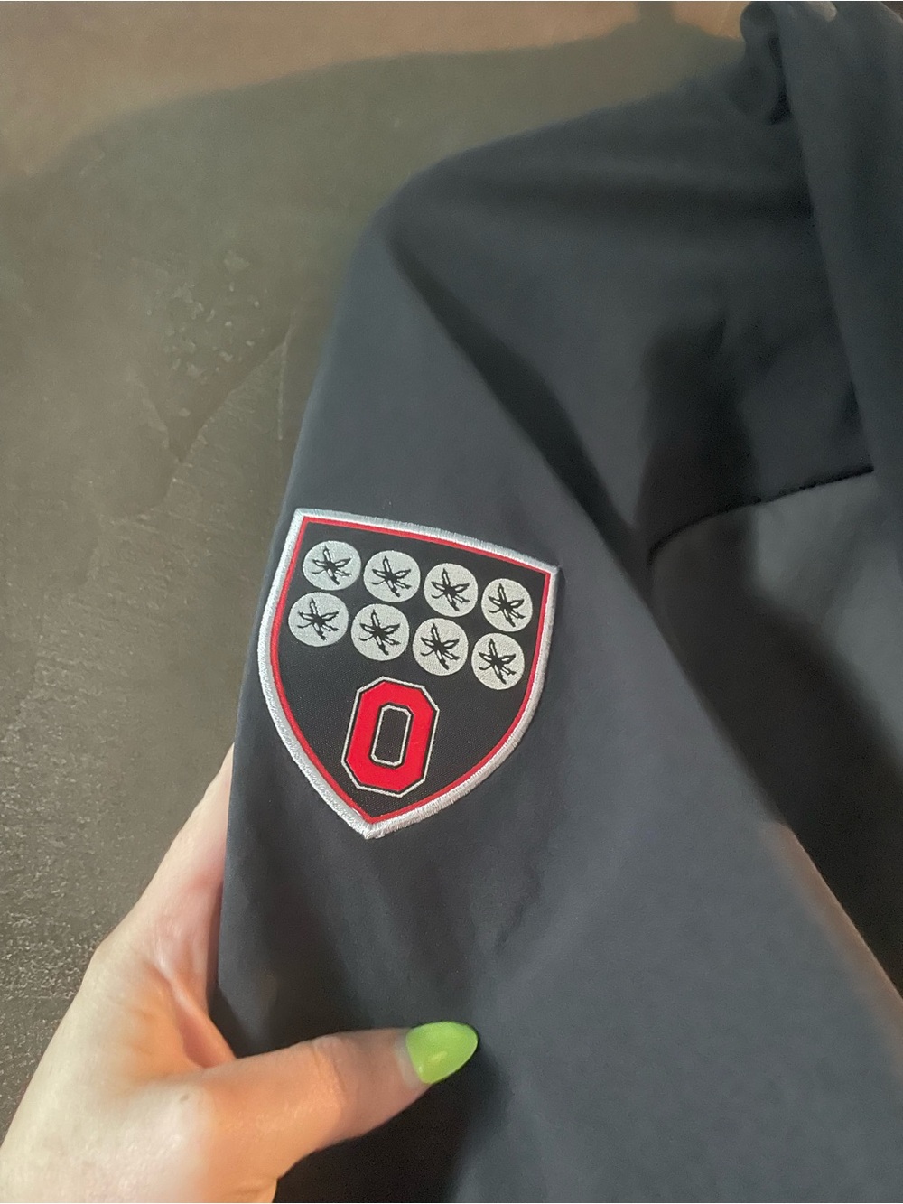 Nike Black Ohio State Lightweight Hooded Jacket with Red Accents - Picture 4 of 6